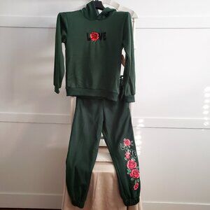 BNWT VIVRE LA VIE so cozy hoodie tracksuit embroidered rose green (10/12)
